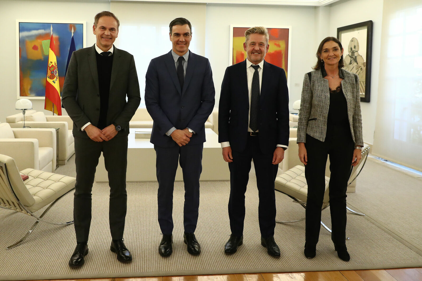 Spanish PM Pedro Sánchez and Volkswagen CEO Oliver Blume meet to discuss Spain´s role in the Electrification of the Automotive Industry