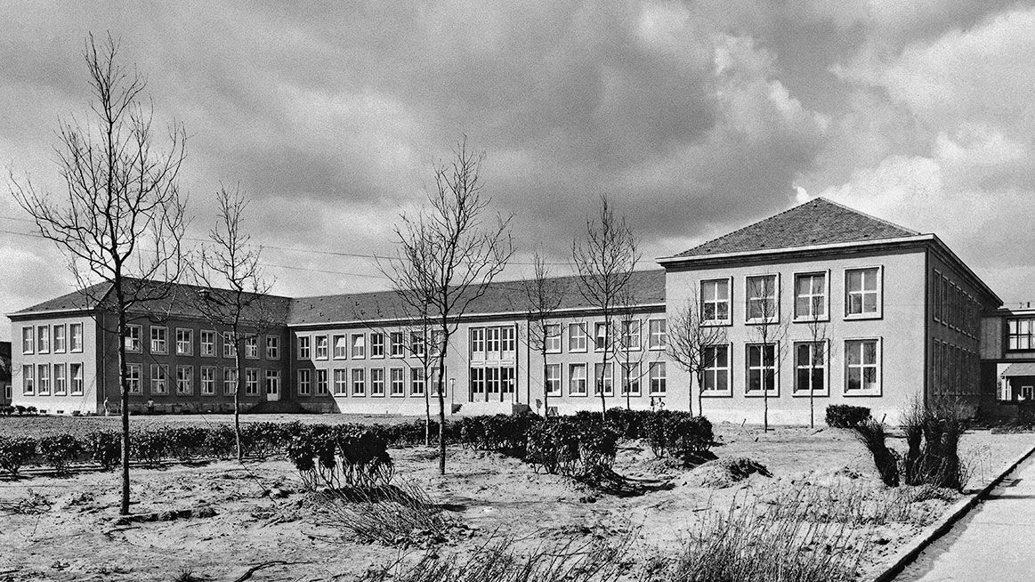 Chronicle 1945: Brunswick facility