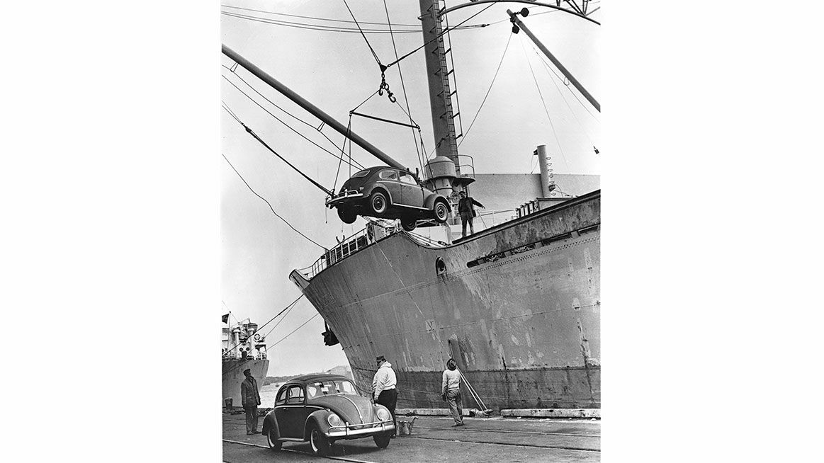 Chronicle 1963: Loading the ship