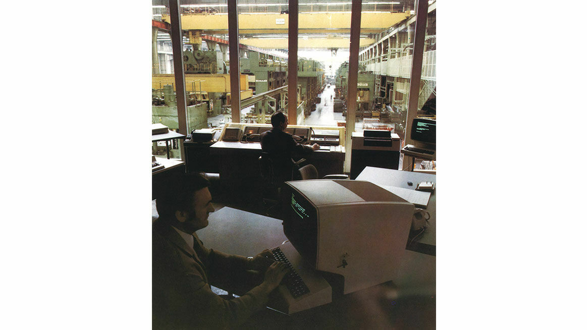 Chronicle 1974: Press shop control room
