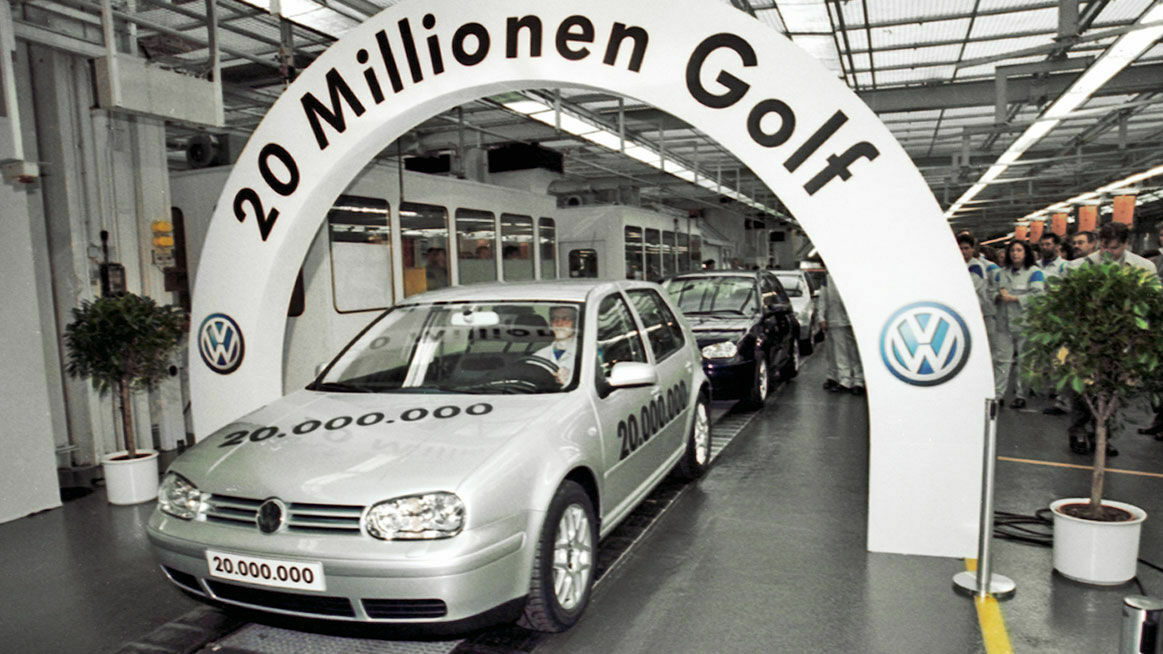 Chronik 2000: 20 Millionen Golf