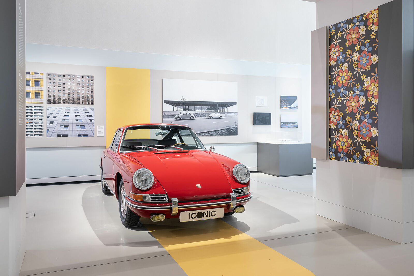 Neue Ausstellung im DRIVE: „ICONIC – A Timeless Journey of Culture, Society and Mobility”