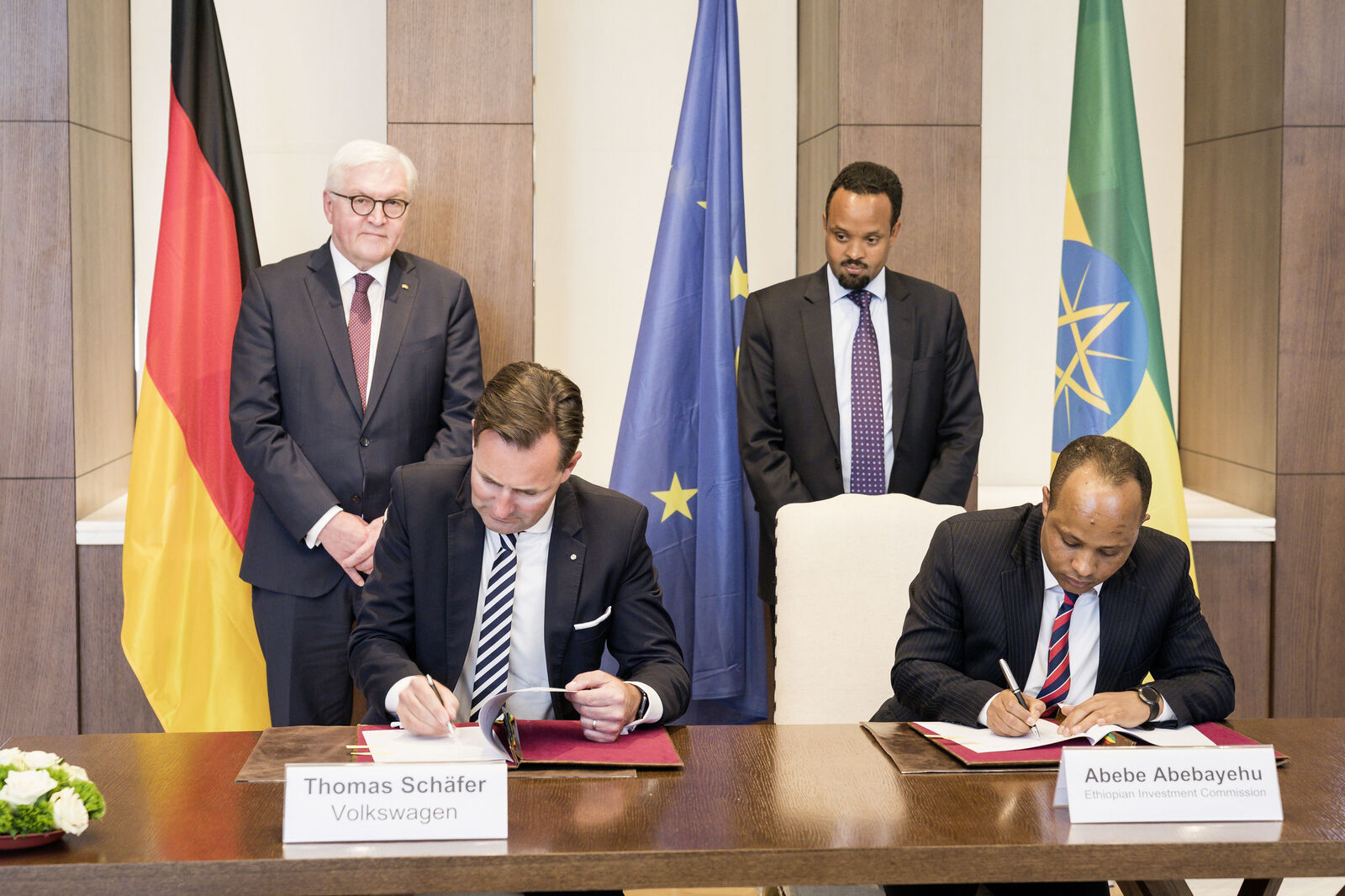 Thomas Schöfer, CEO of the Volkswagen Passenger Cars brand, signing a memorandum of understanding on the development of the automotive industry in Ethiopia
