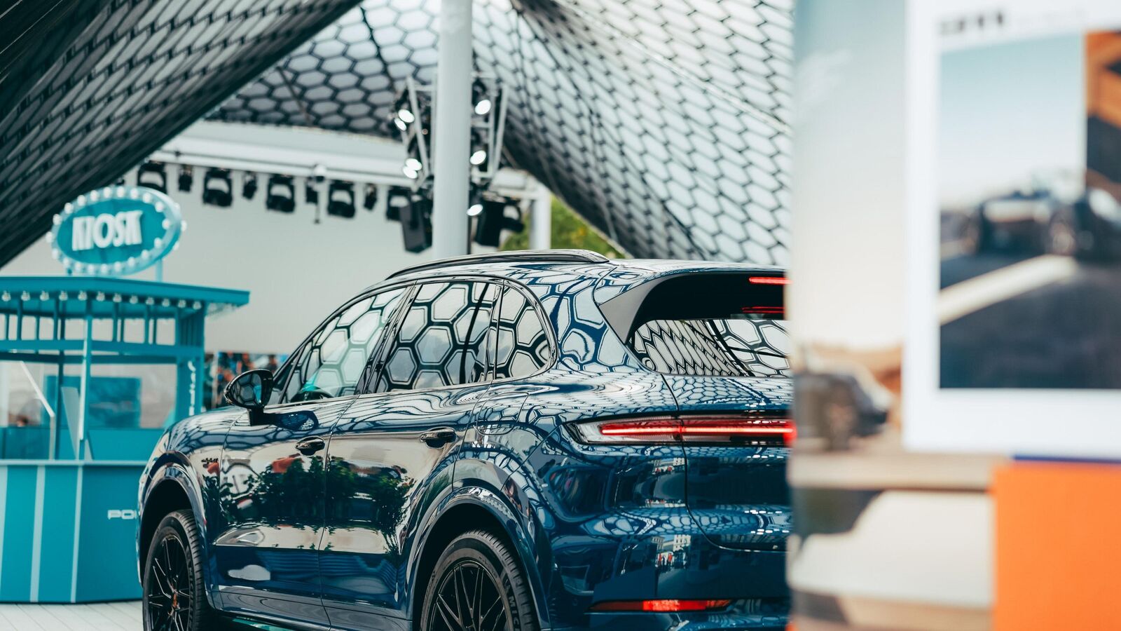 Cayenne E-Hybrid Black Edition, Open Space, IAA München, 2025, Porsche AG
