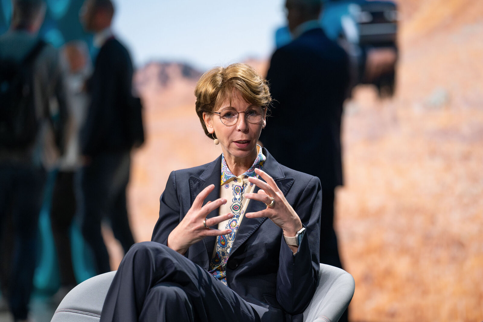 Hauke Stars, IT-Vorständin der Volkswagen Group, verdeutlichte auf der IAA die Bedeutung von KI für den Volkswagen Konzern.