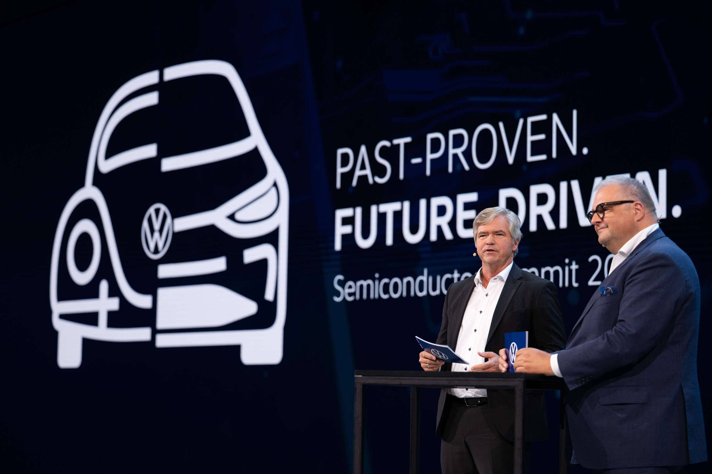 Dirk Große-Loheide (Member of the Extended Executive Committee and Member of the Volkswagen Brand Board of Management responsible for Procurement); Karsten Schnake (Board Member for Procurement at Skoda Auto)