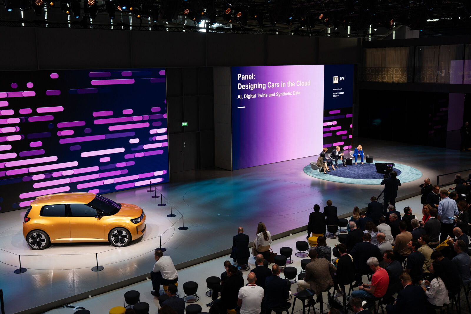 11. September - Panel Talk: Designing Cars in the Cloud