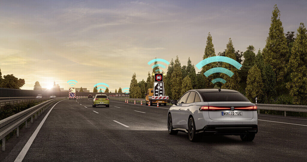 Meilenstein für mehr Verkehrssicherheit: Mehr als zwei Millionen Fahrzeuge mit Car2X produziert