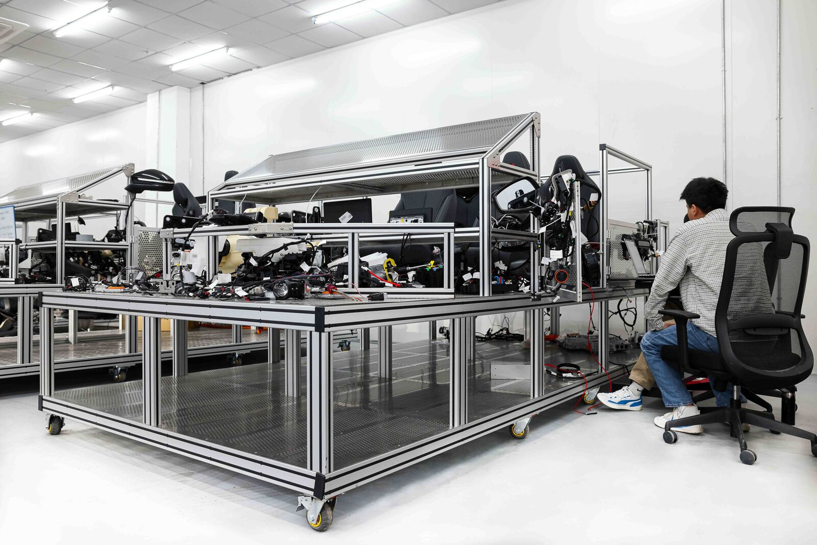 Entwicklung des Software-definded-vehicle (SDV): praktischer Prozess am CEA Lab Auto