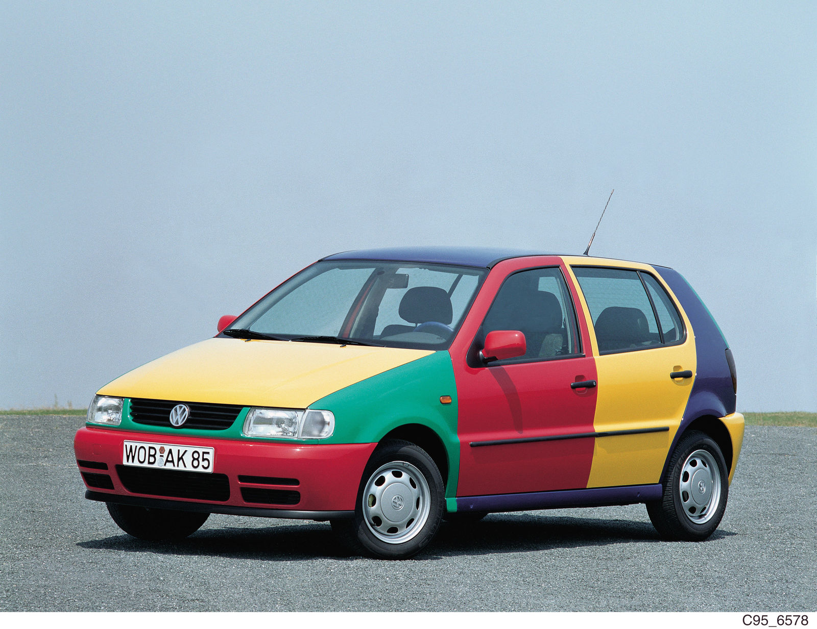 champion Cupboard Generosity Product: Polo (1995) | Volkswagen Newsroom