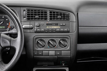 Multimedia Radio used - Volkswagen GOLF 4 (1998) - GPA