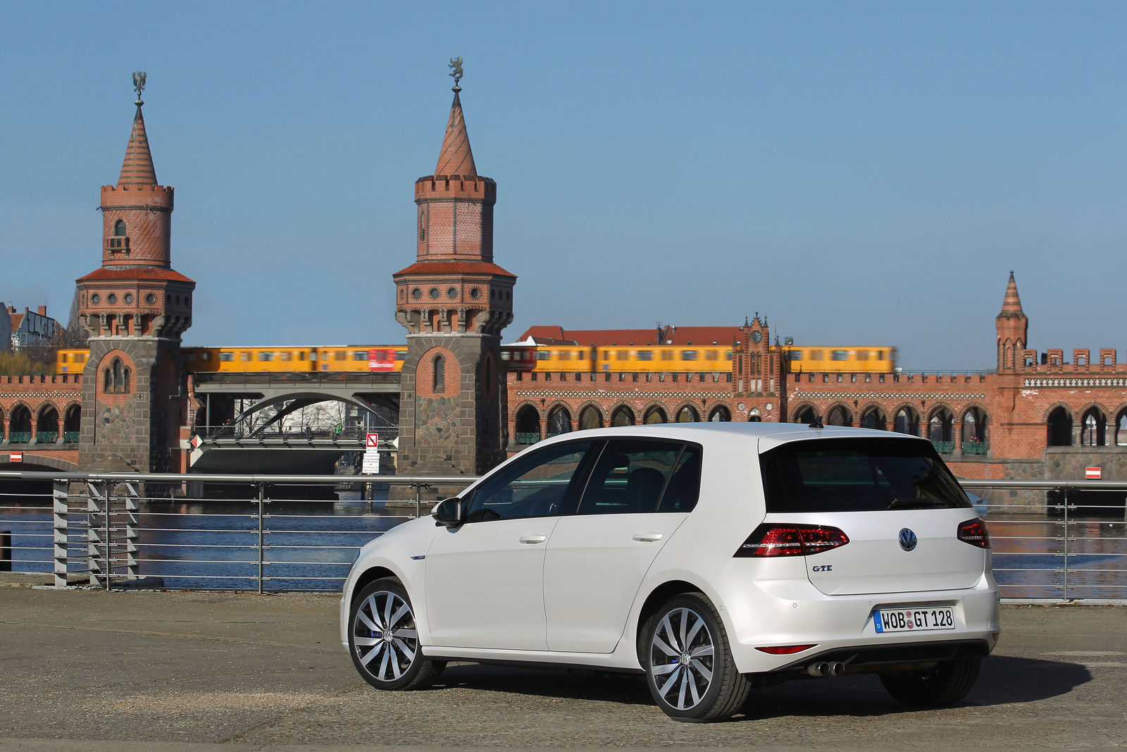 Volkswagen Golf GTE