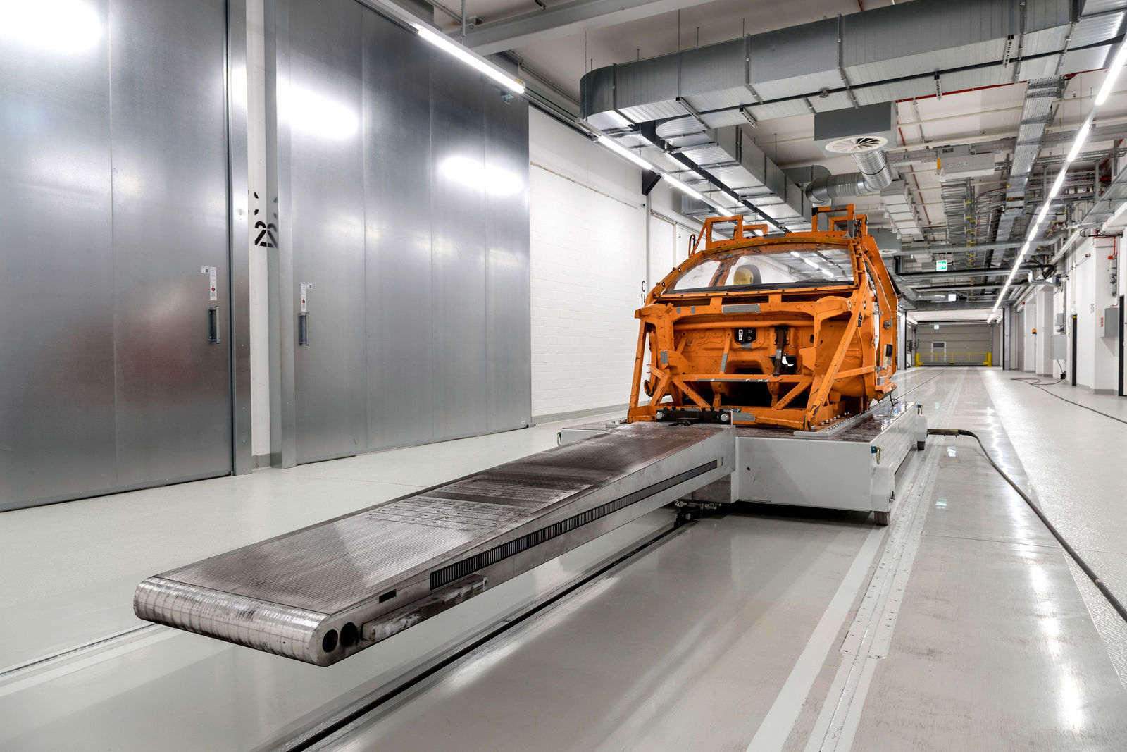 Story: Schlitten Fahren im Namen der Sicherheit – Ein Blick hinter die Türen des neuen Sicherheitszentrums in Wolfsburg