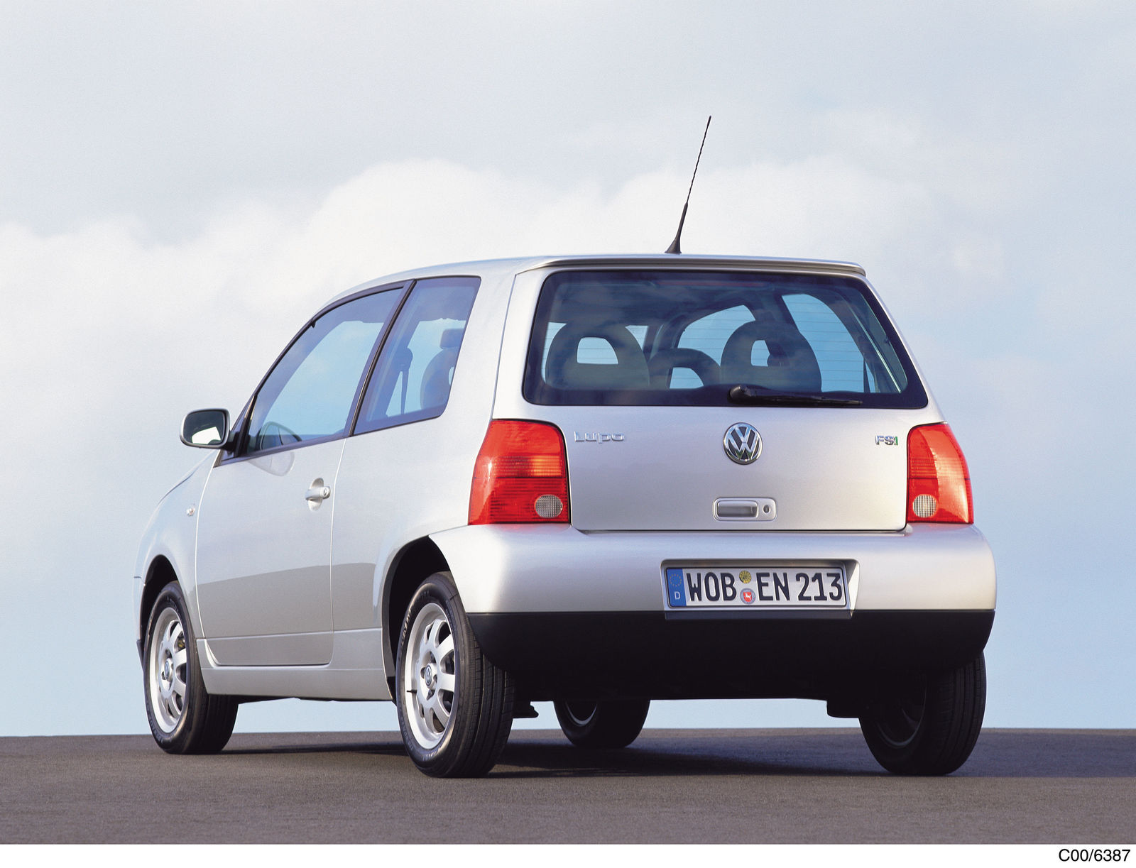Ondoorzichtig Bang om te sterven Mooie vrouw Product: Lupo 1.4l FSI (2000) | Volkswagen Newsroom
