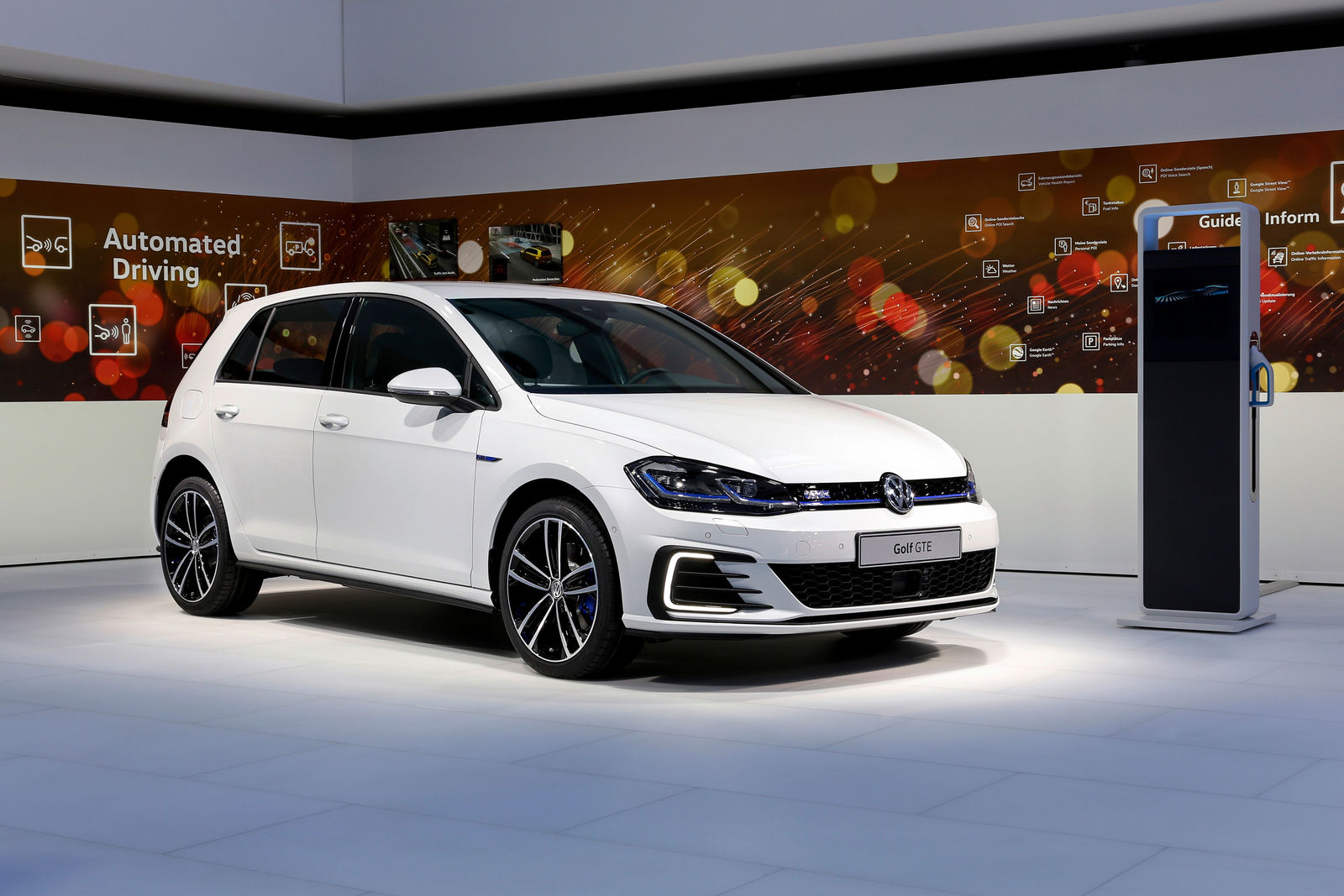 Volkswagen World Premiere – The new Golf Volkswagen Newsroom