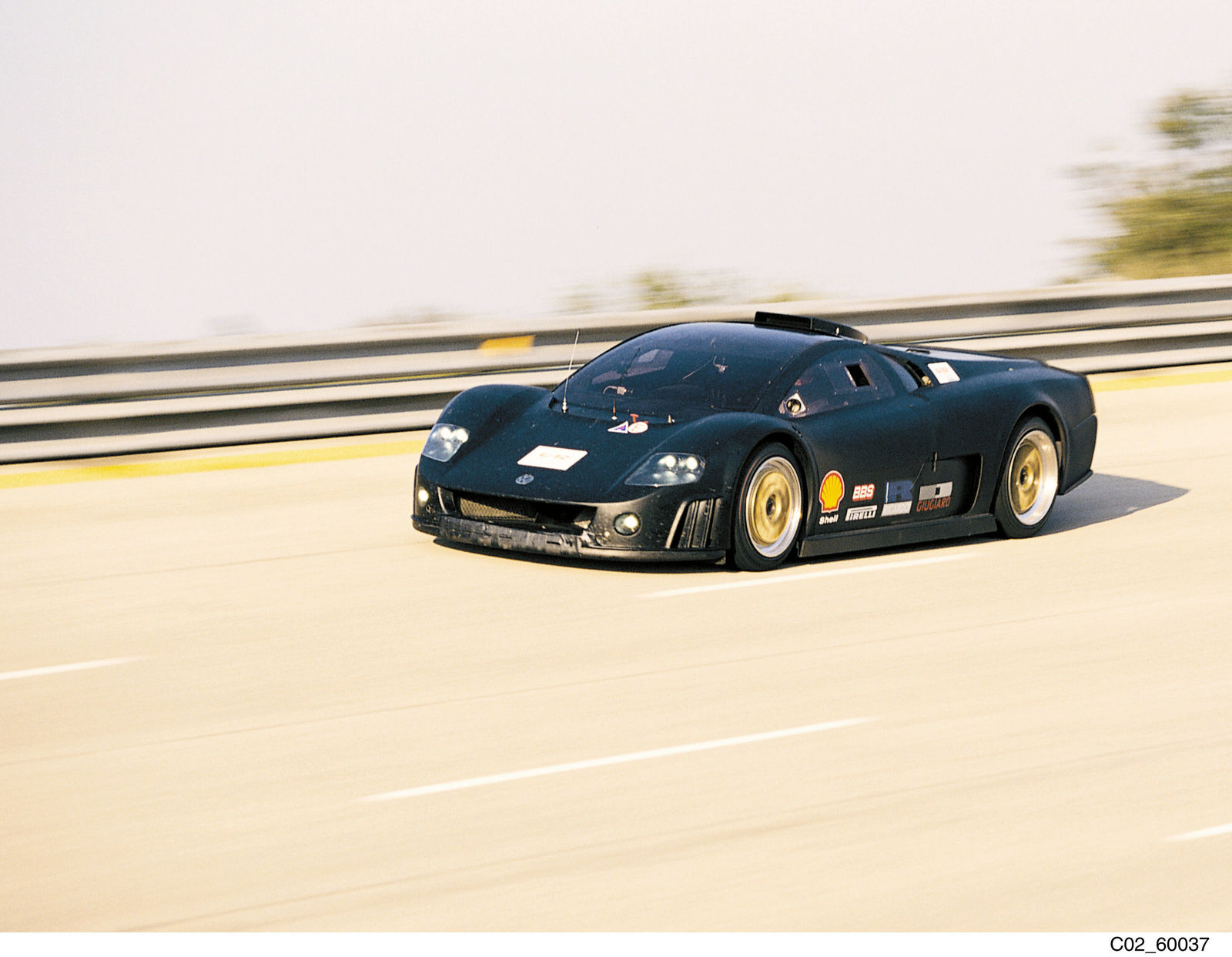 W12-Weltrekordfahrt in Nardo 2002