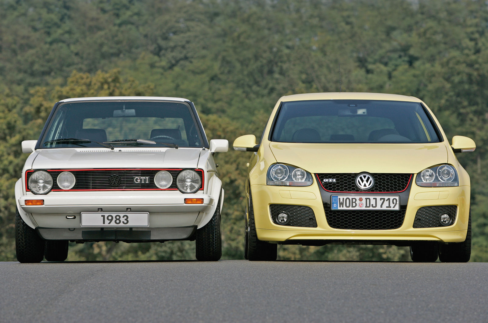 Generations - Volkswagen Original GTI Pirelli of 1983 and the new Volkswagen GTI Pirelli