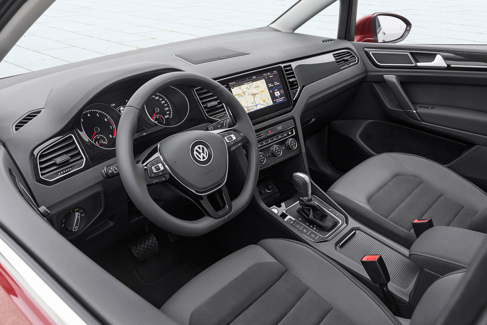bestemt Portræt Milestone Volkswagen Golf Sportsvan | Volkswagen Newsroom