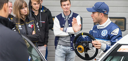 450x215px_06_Golf_GTI_TCR_NBGR_06213