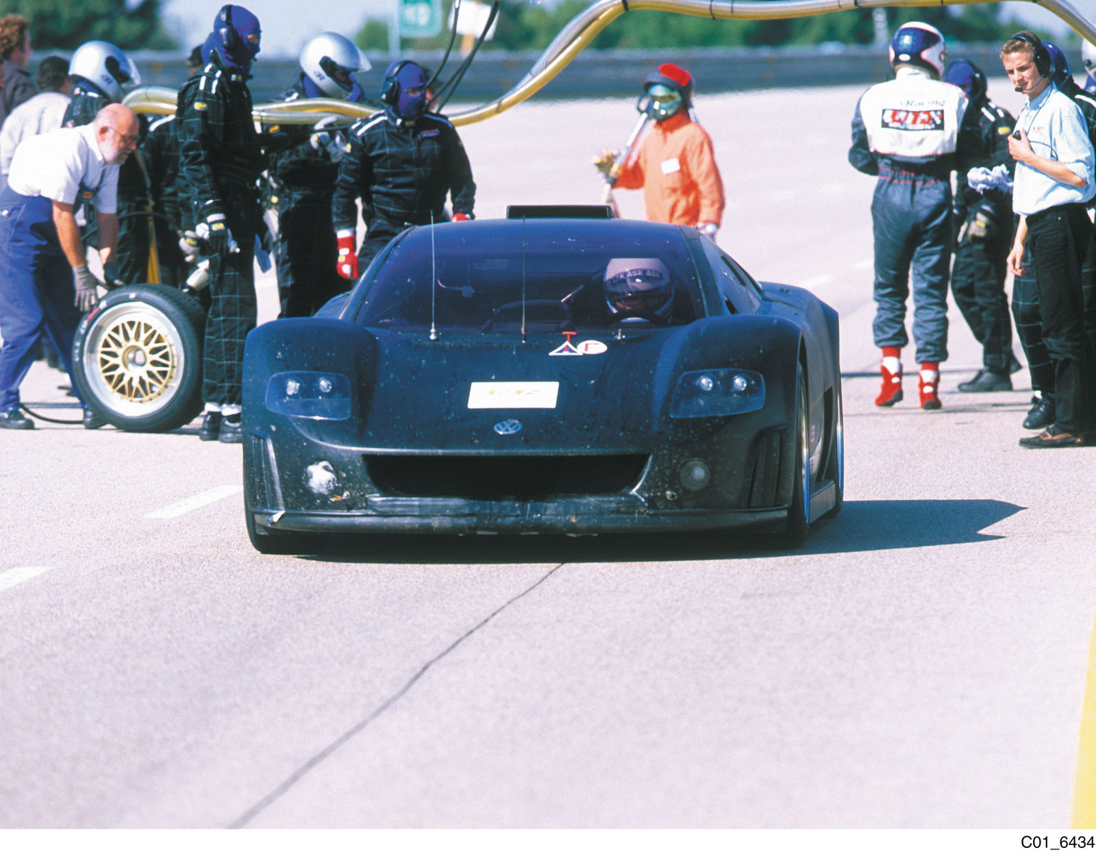 W12 Coup - die Rekordfahrt von Nardo 2001