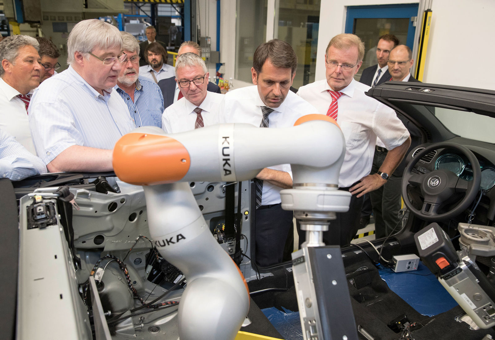 Volkswagen Werk Osnabrück richtet sich auf Zukunft der Mobilität aus