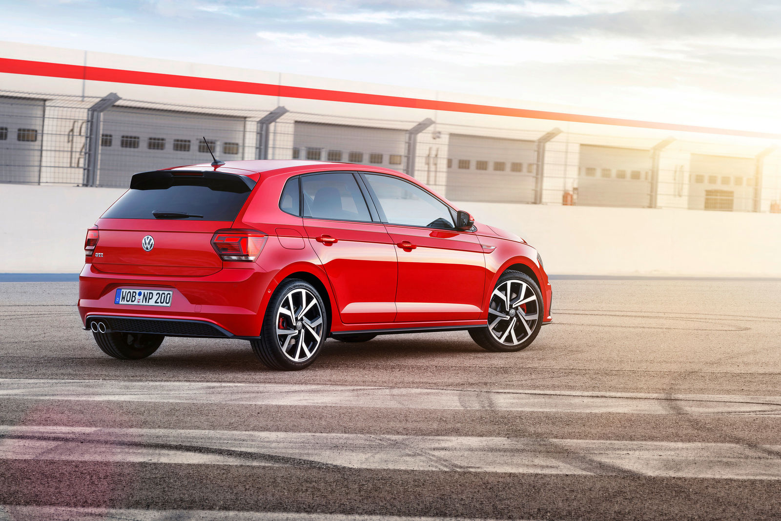 VW Polo: Die Batterie wechseln & laden