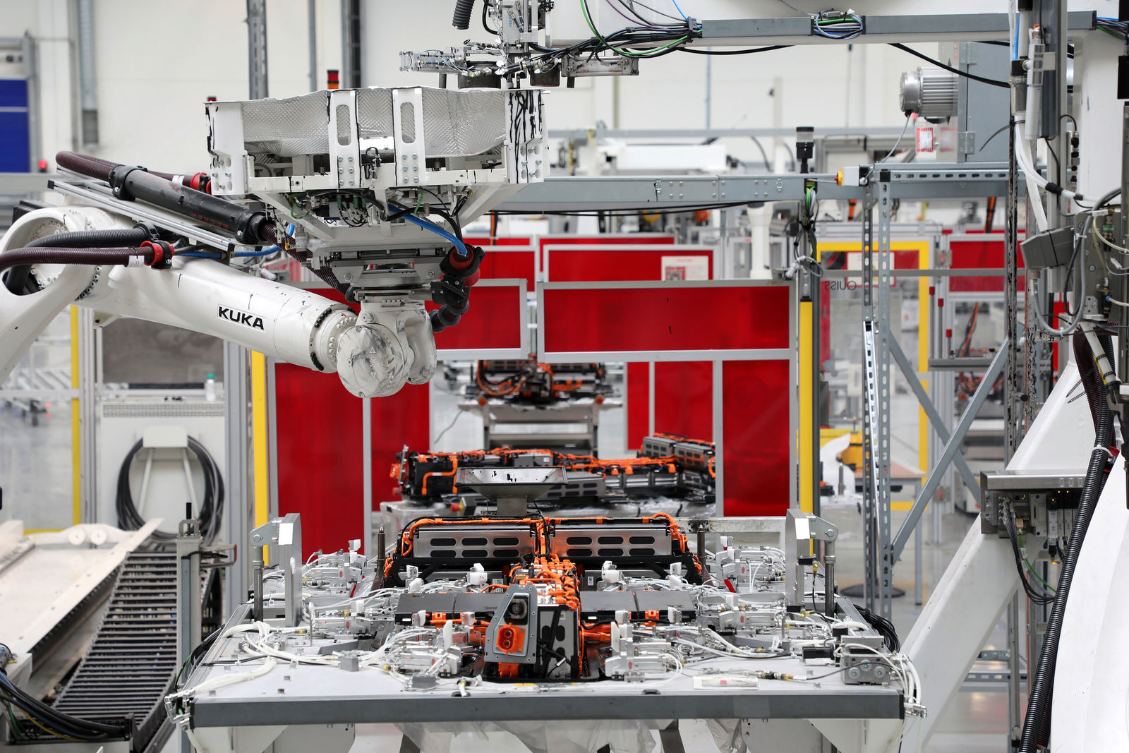 Volkswagen Group Components makes progress with realignment