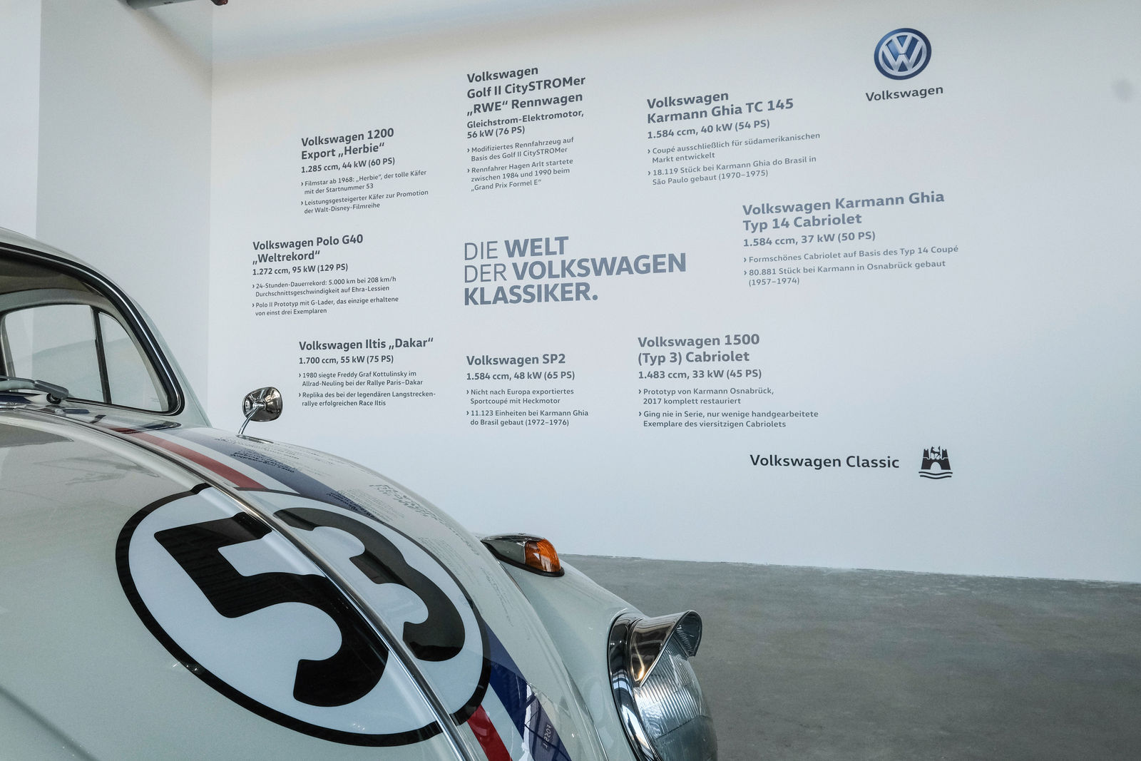 Ausstellung „Die Welt der Volkswagen Klassiker“ in den Designer Outlets Wolfsburg eröffnet
