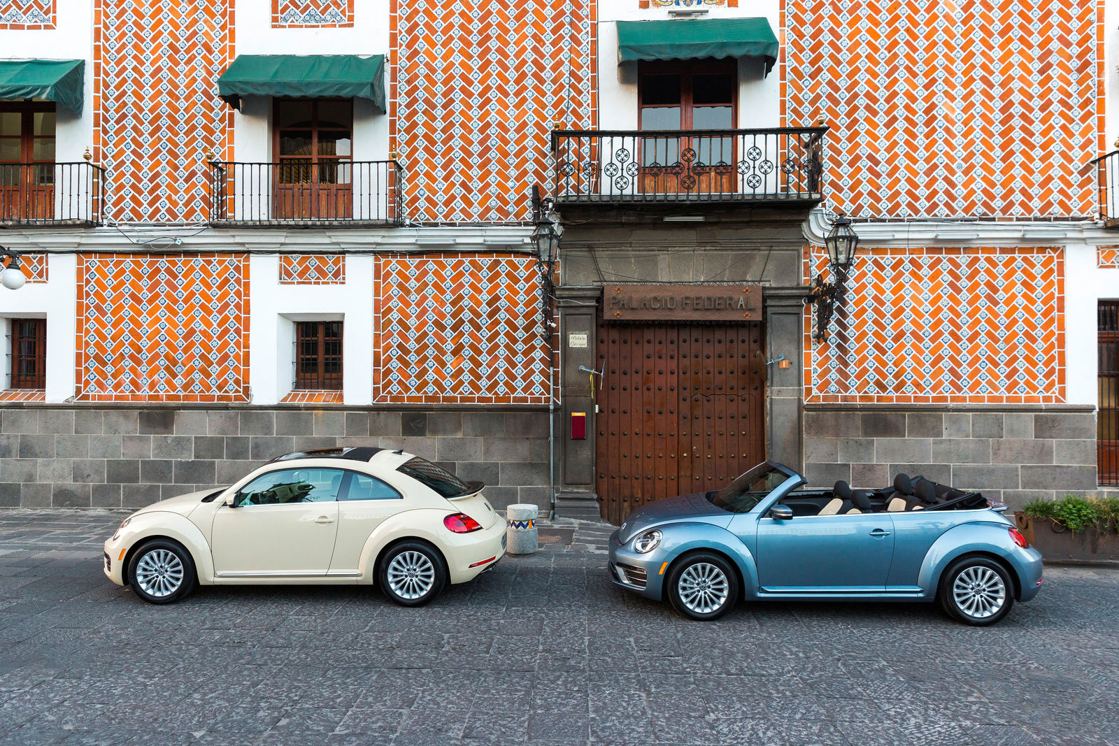 Volkswagen Beetle and Beetle Cabriolet “Final Edition“
