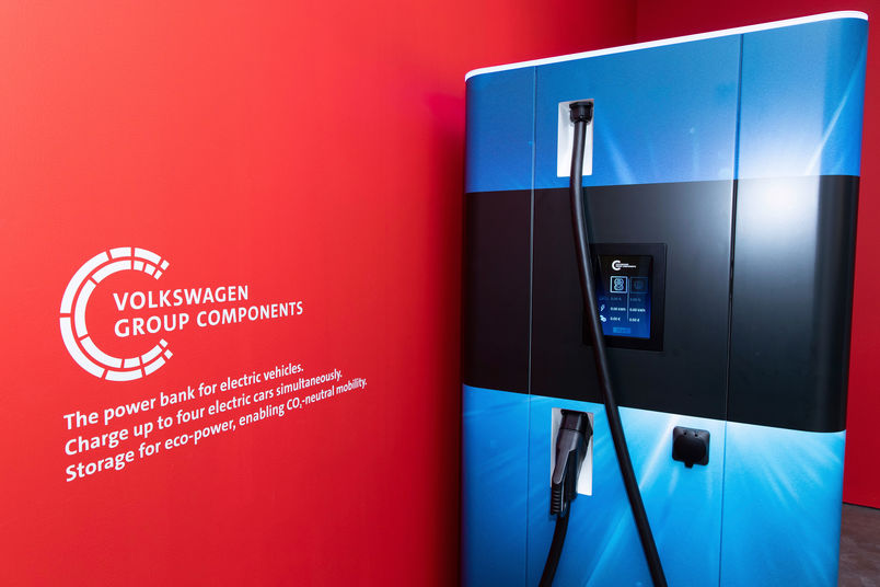 Flexible Quick Charging Station The Power Bank for Electric Cars