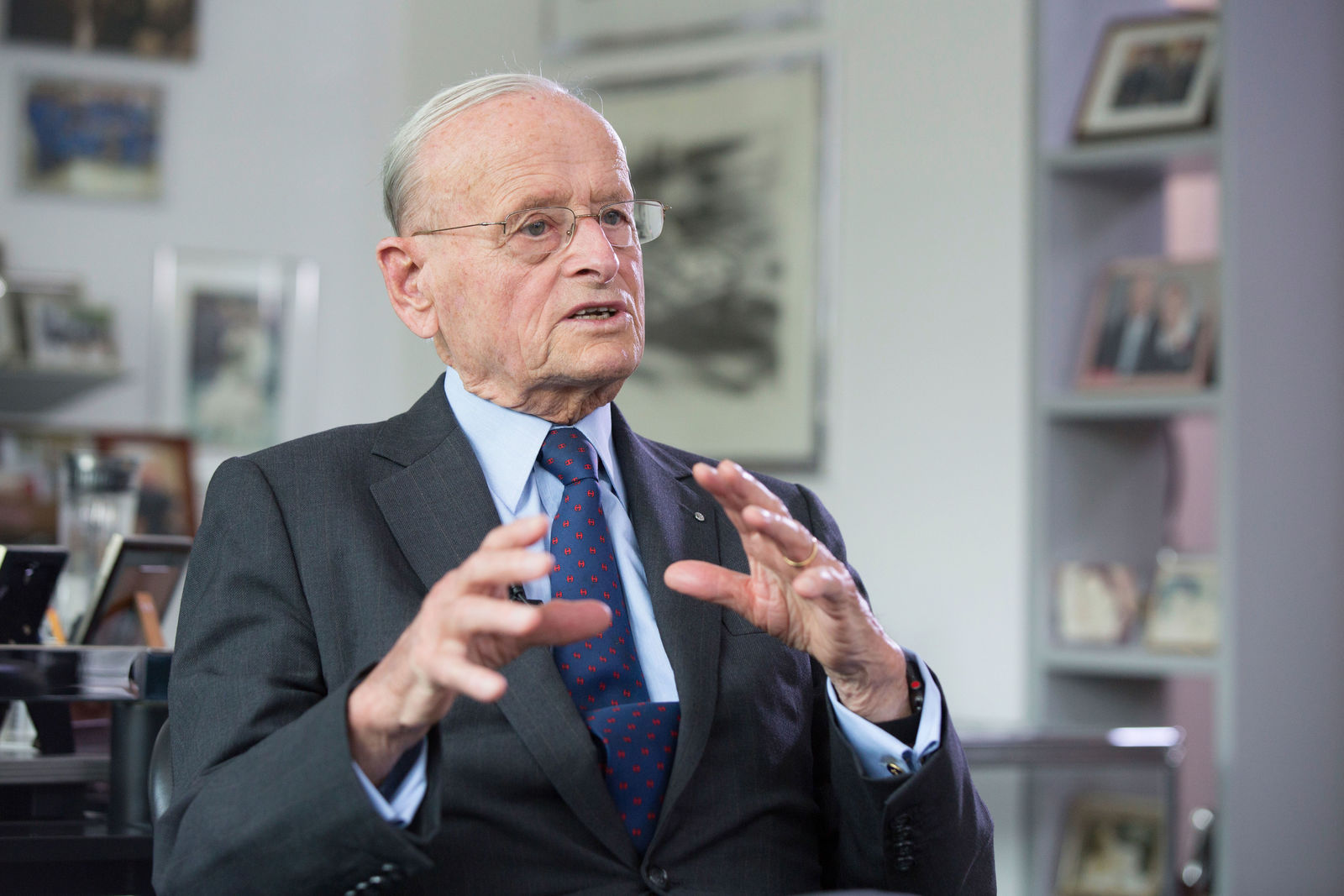 Prof. Dr. Carl H. Hahn, früherer Vorstandsvorsitzender der Volkswagen AG (1982 – 1992)