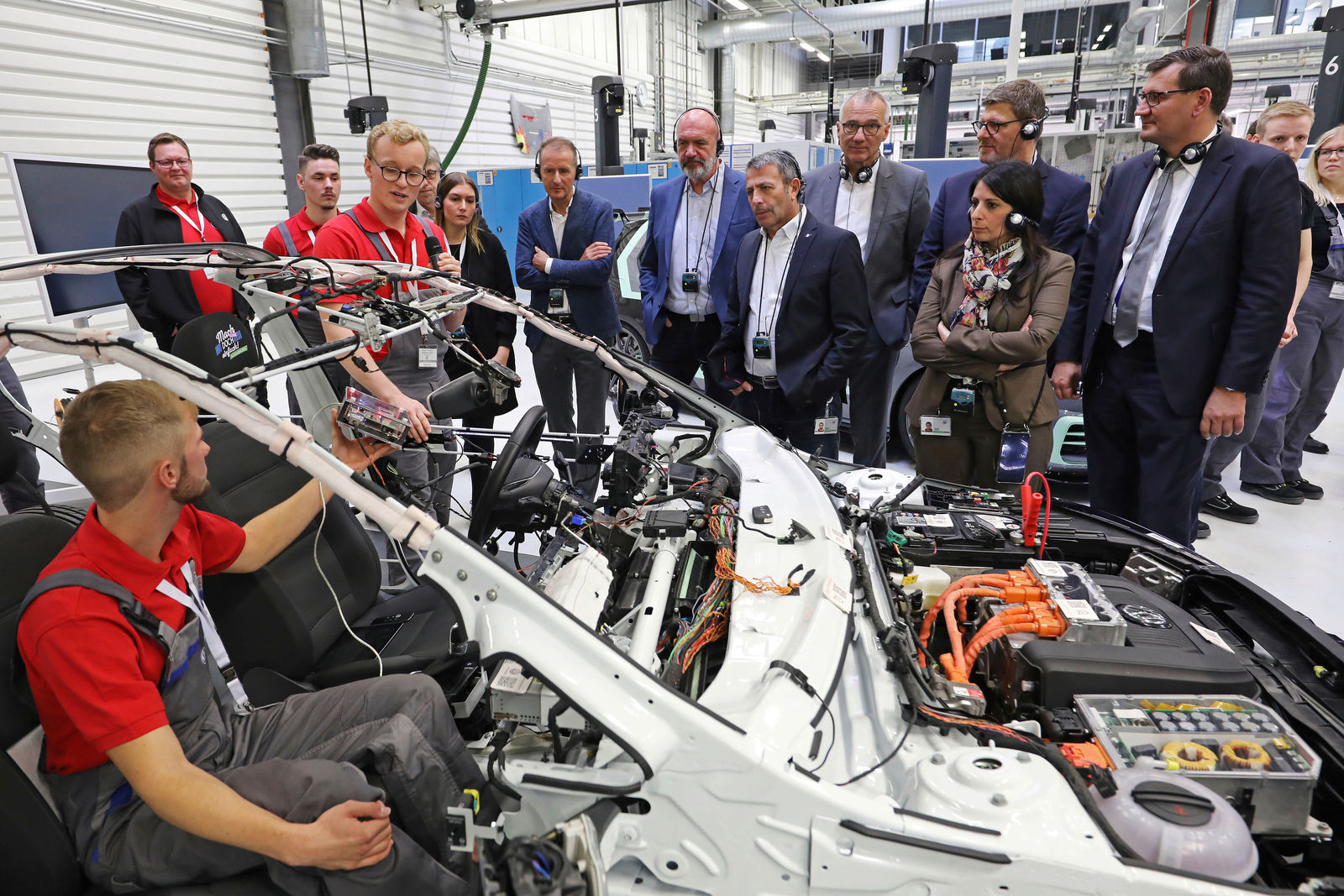 Neues Lernen — Volkswagen macht Berufsausbildung fit für Transformation und Zukunft