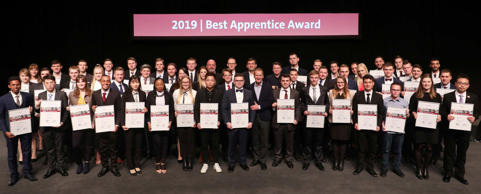 Volkswagen Group honors its best apprentices