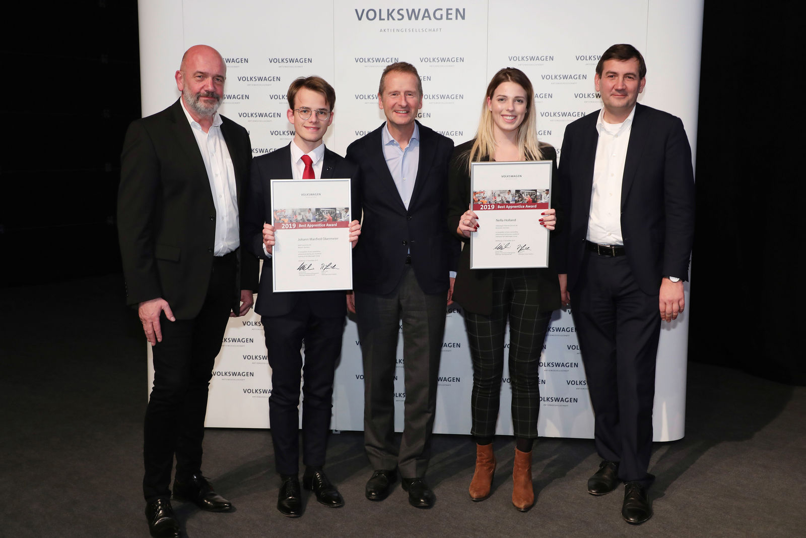 Best Apprentice Award 2019: Ehrung mit Bernd Osterloh, Dr. Herbert Diess und Gunnar Kilian.
