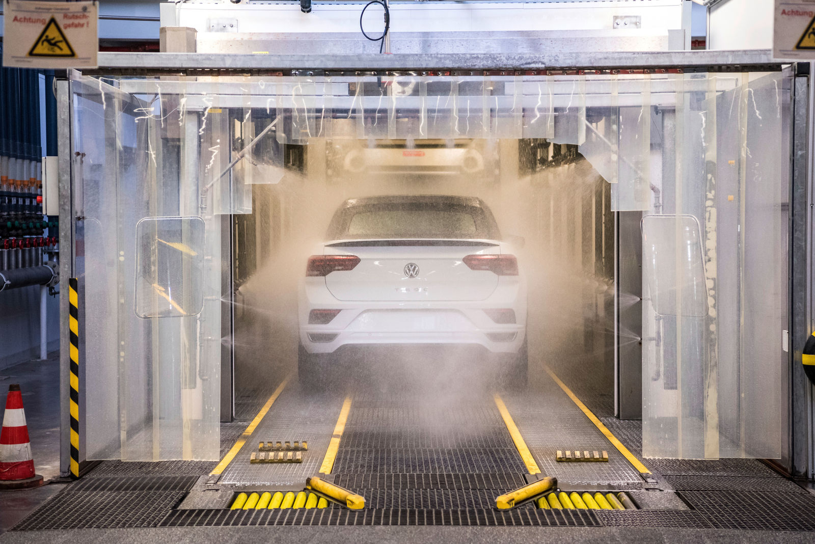 Story "Neuzugang aus Osnabrück: Das T-Roc Cabriolet"