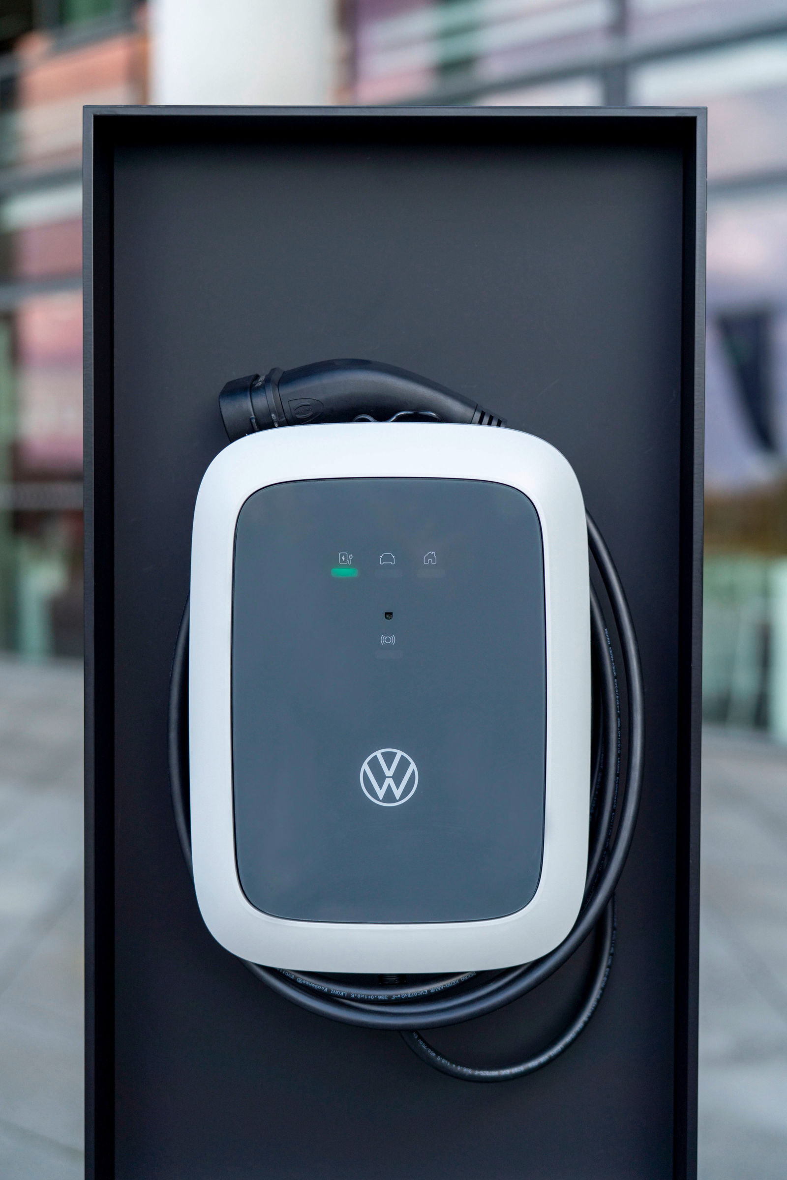 Wallbox for everyone:  Volkswagen rolls out ID. Charger