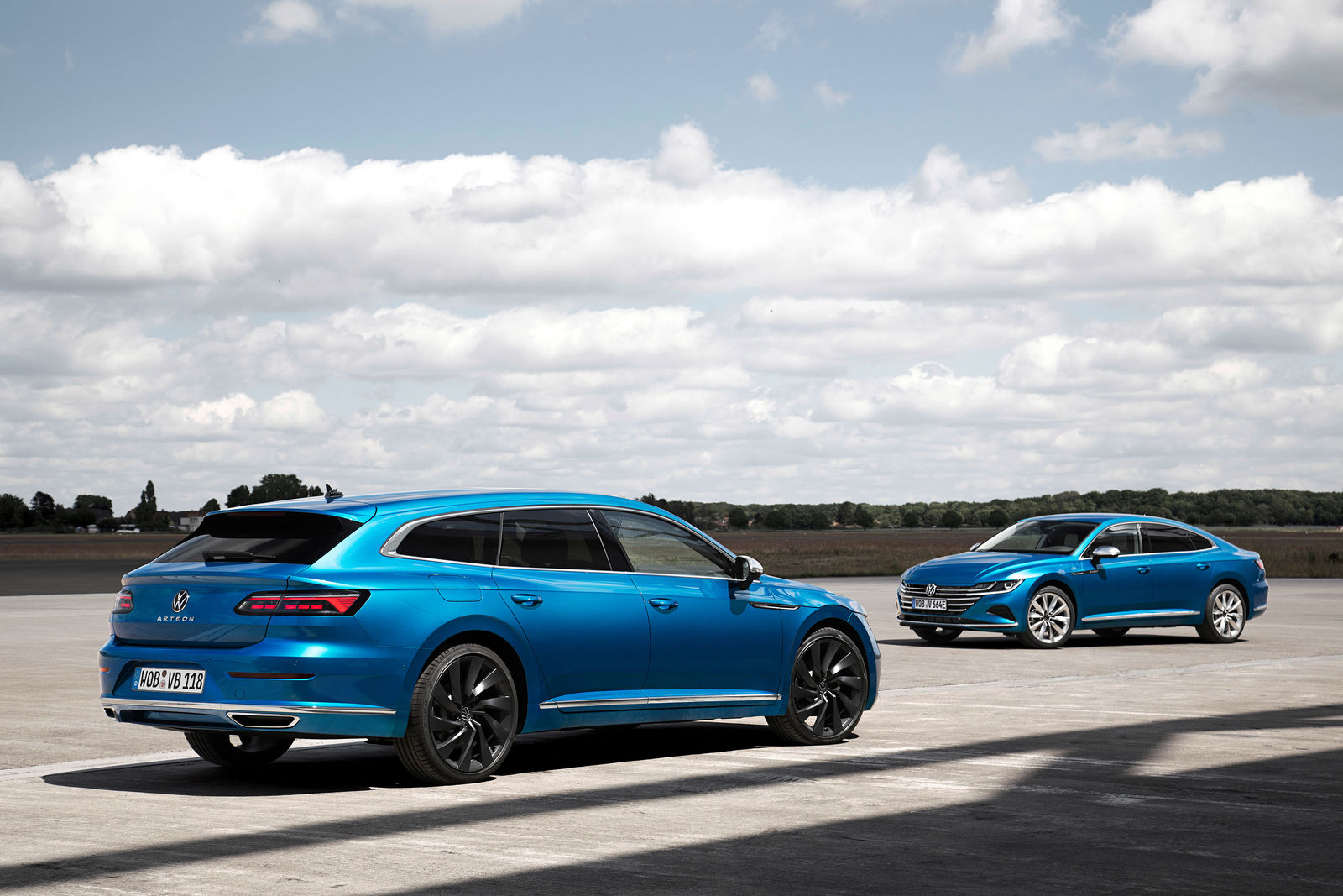 Volkswagen Arteon Shooting Brake Elegance and Arteon eHybrid Elegance