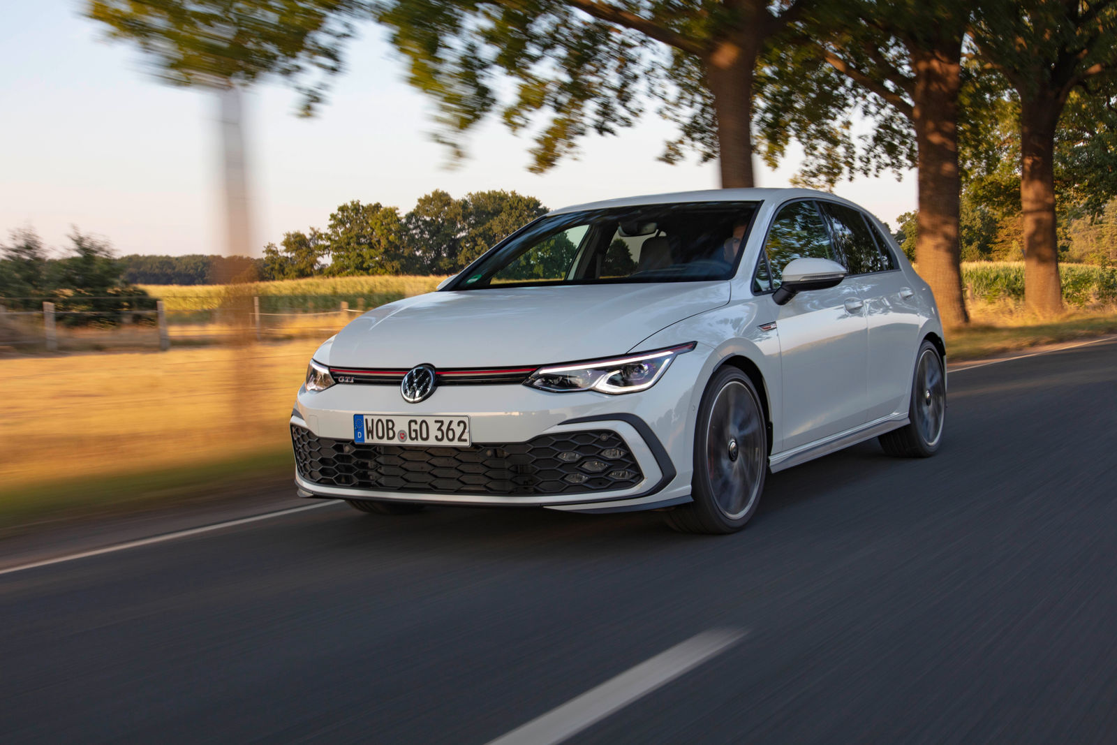 The eighth generation of an icon: World première of the new Golf GTI in  Geneva