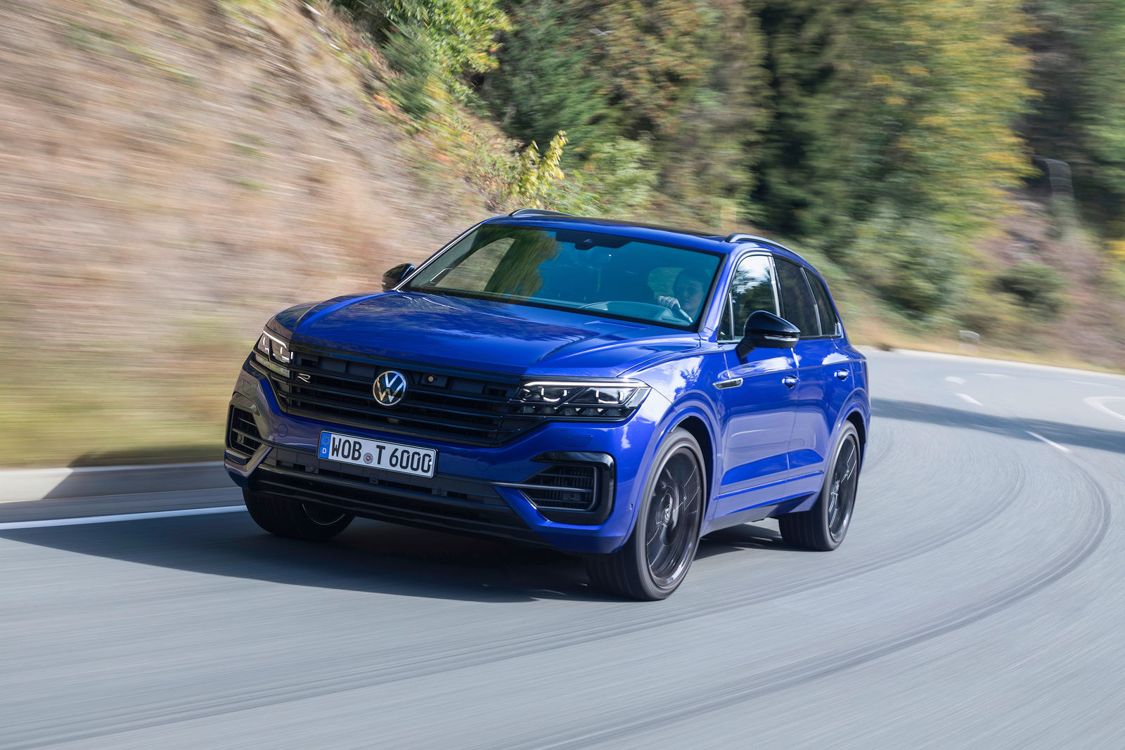 Powerful, innovative and agile: the new Touareg R eHybrid is now available  to order