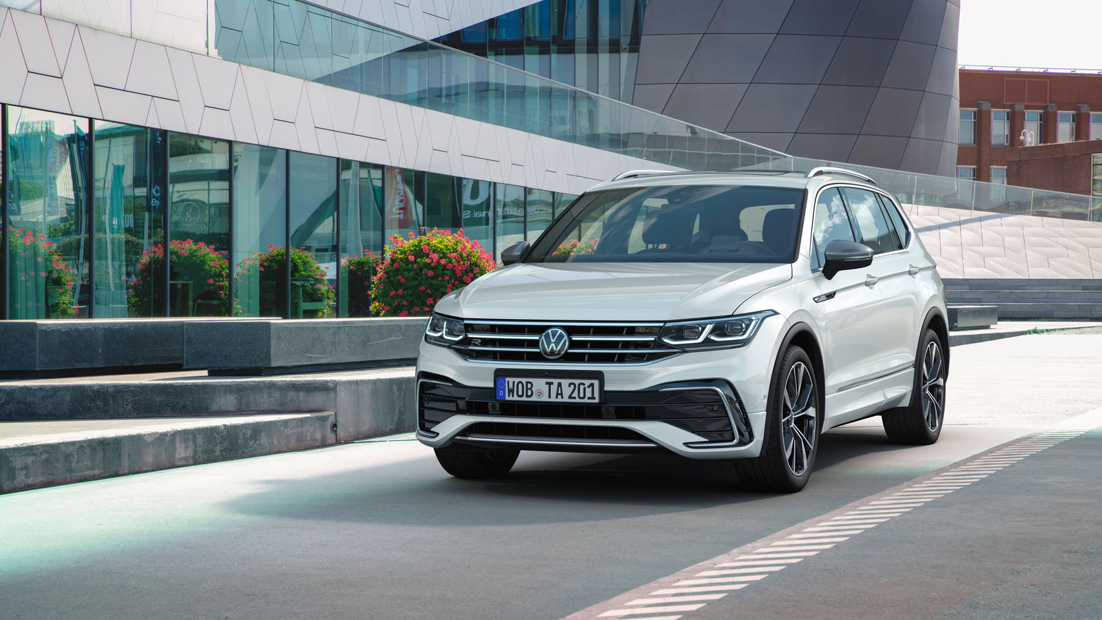 The new Tiguan Allspace – available to order now