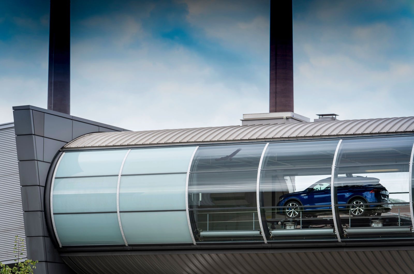 Volkswagen Plant Wolfsburg - car conveyor bridge