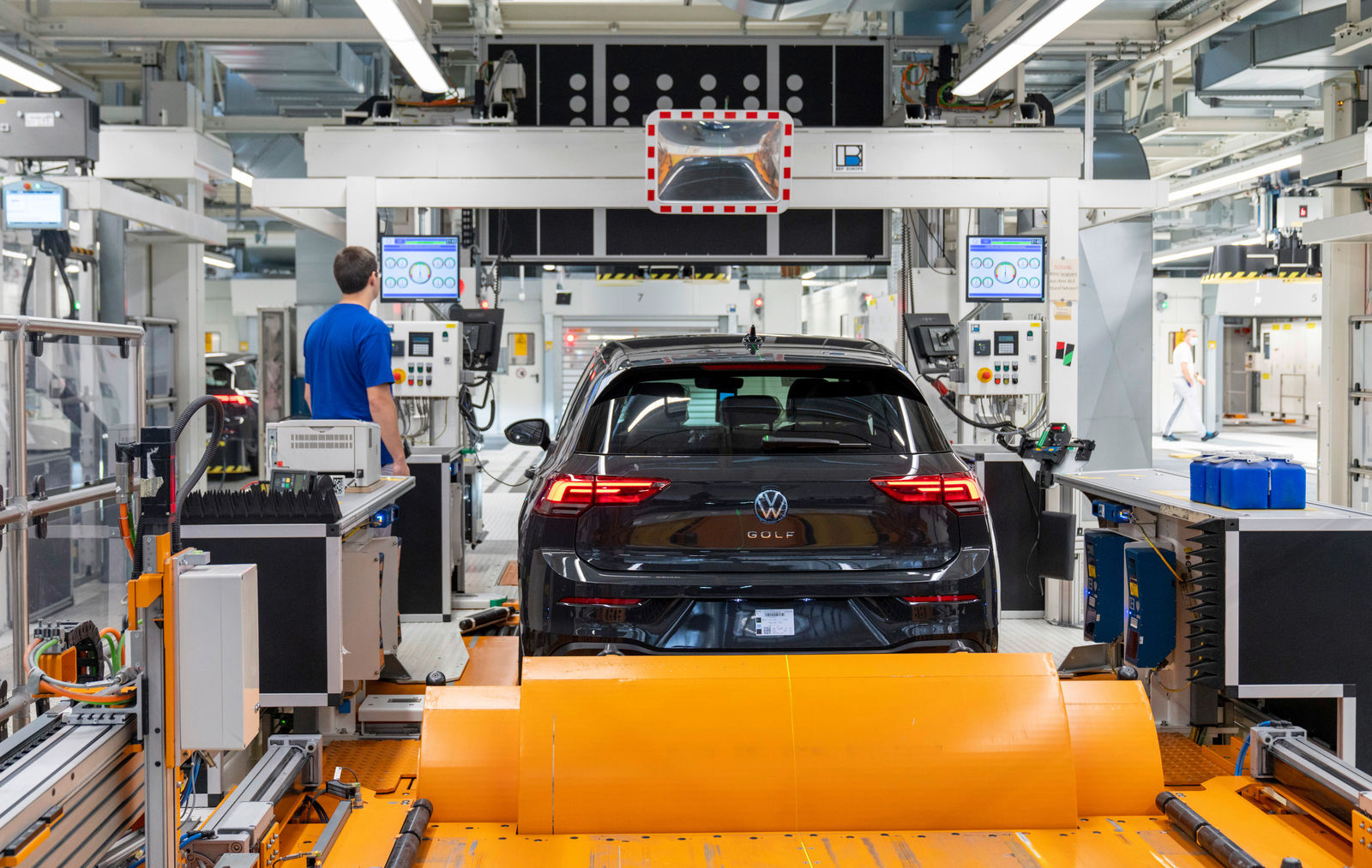 Volkswagen plant Wolfsburg - Inspection stands