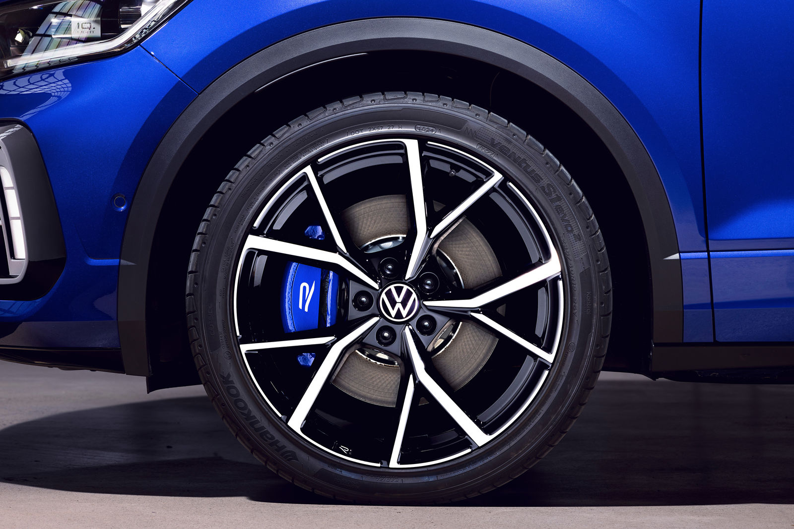 VW T-Roc A1 schwarzes Zeichen hinten ab 2021