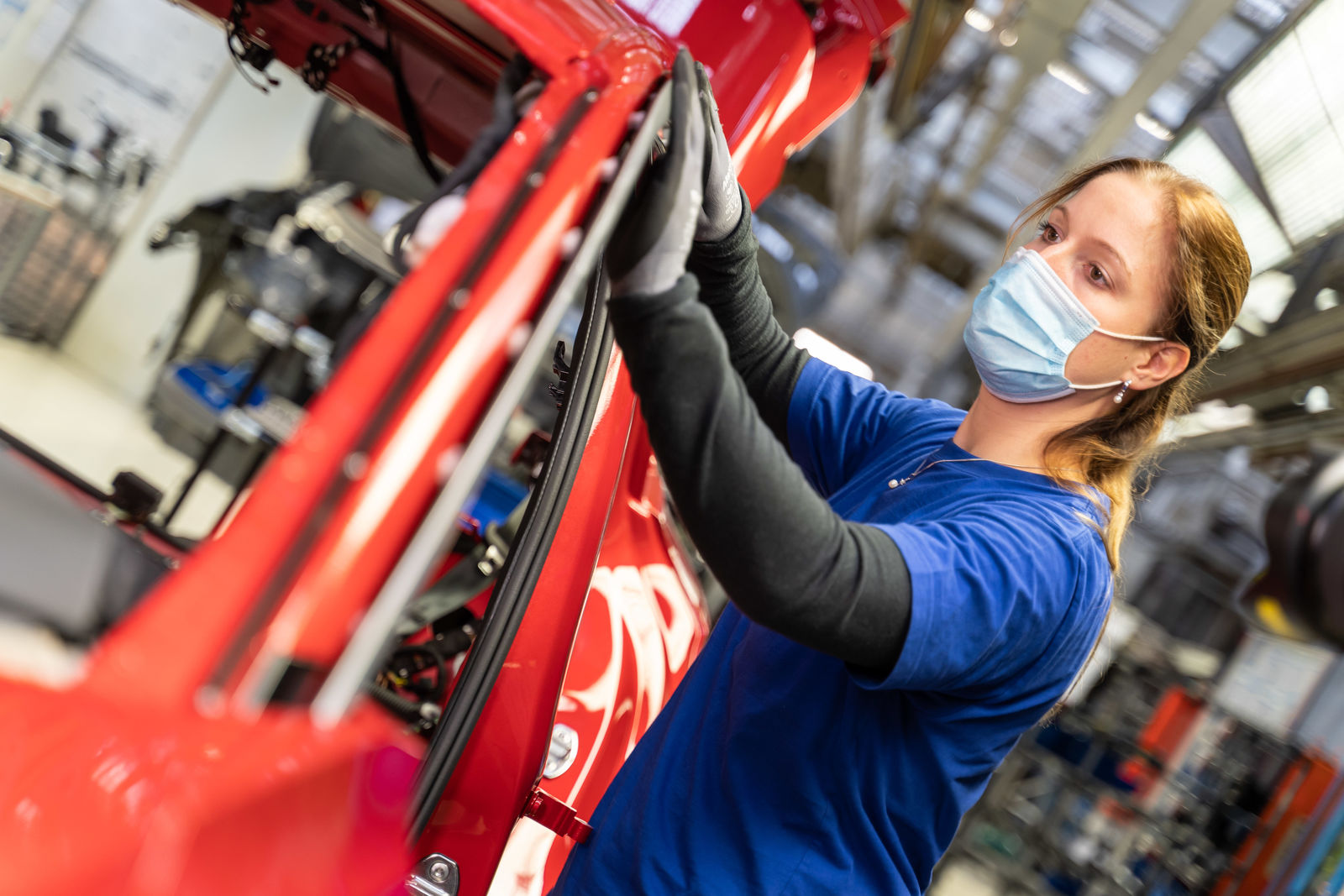Transformation at the Emden plant - 60,000 days of electromobility training
