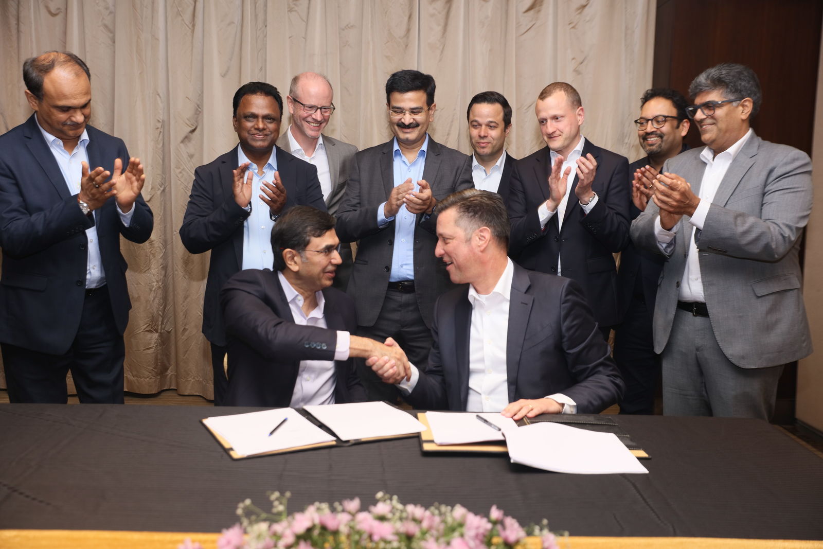 Volkswagen and Mahindra sign Partnering Agreement for MEB electric components in Chennai