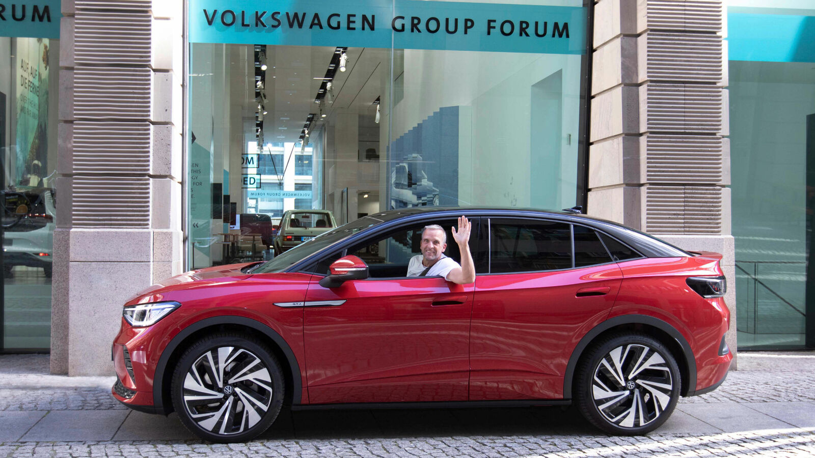 DRIVE. Volkswagen Group Forum bietet Sommerprobefahrt-Aktion mit E-Modellen