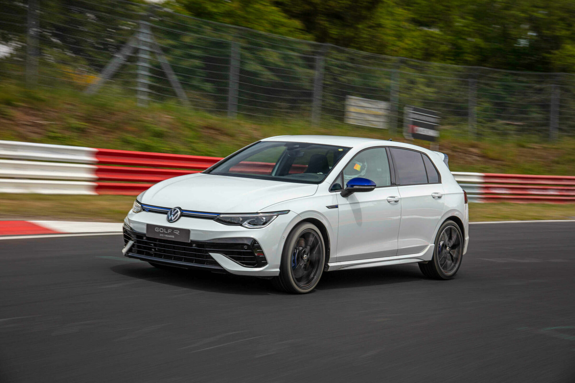Golf R “20 Years” – anniversary model of the Golf R now available to ...