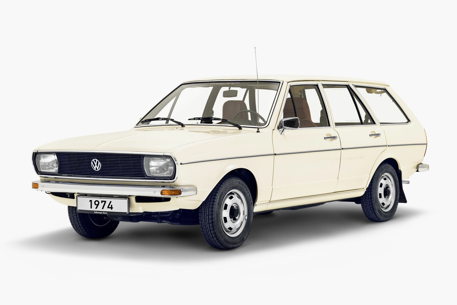 Techno Classica 2023: Volkswagen feiert 50 Jahre Passat