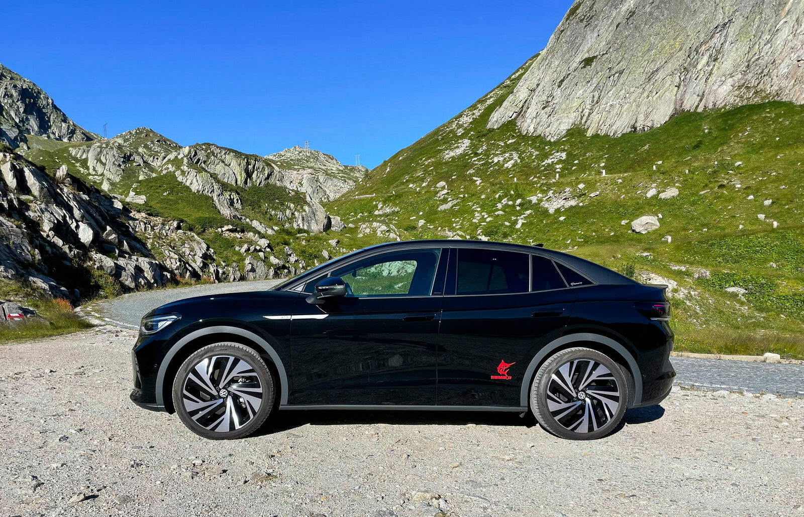 Road trip deluxe - Grand Tour of Switzerland in an e-car