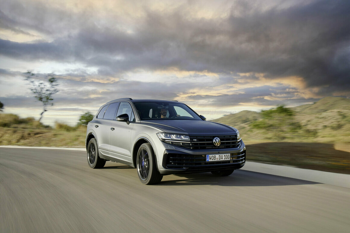 Powerful, innovative and agile: the new Touareg R eHybrid is now ...